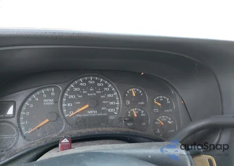 2000 Chevrolet Silverado K2500 из США, поврежденный, VIN 1GCGK29U9YE415973